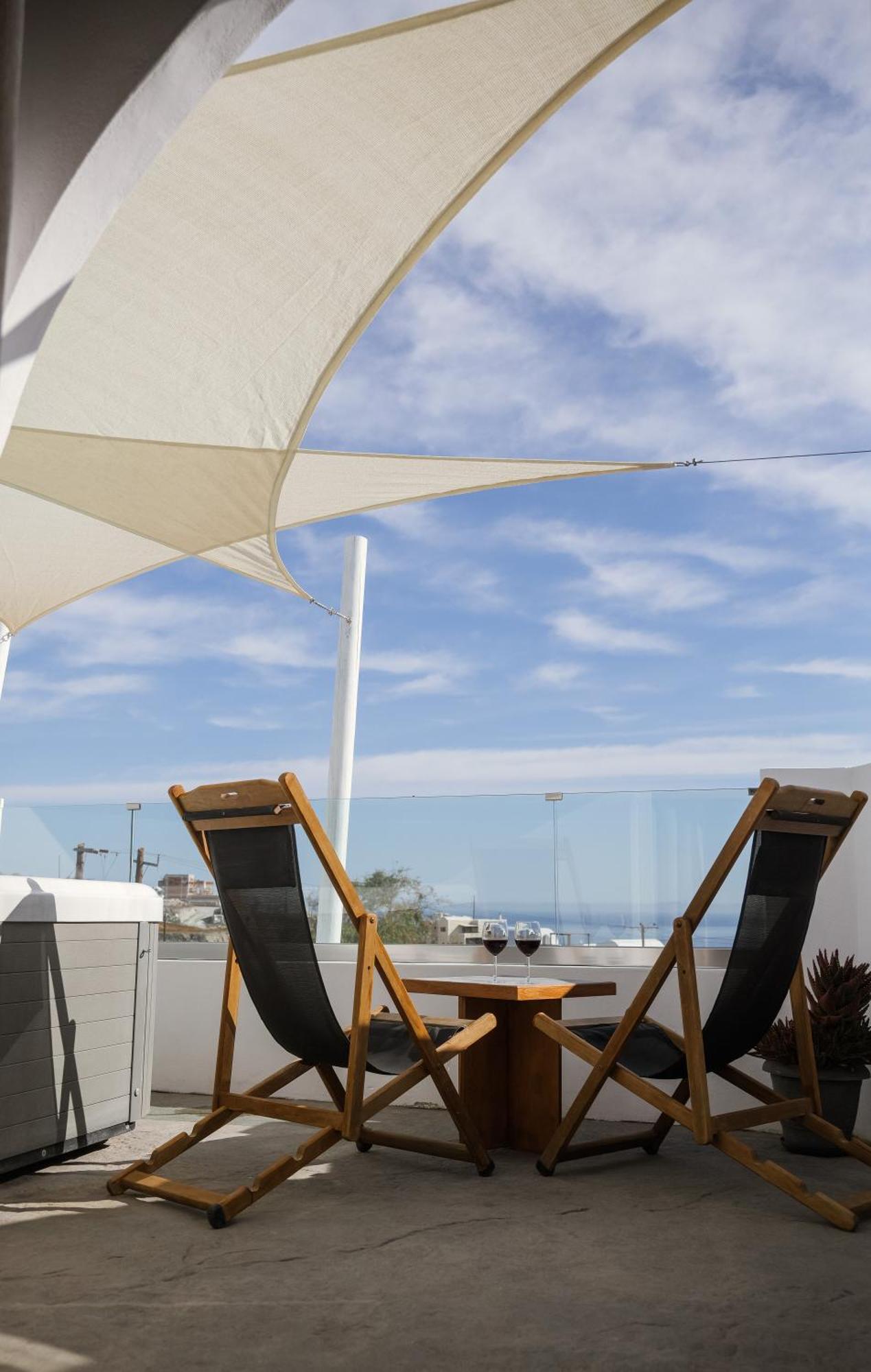 Valery Suites Fira  Zewnętrze zdjęcie